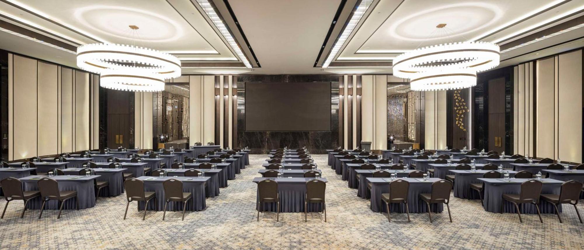 Doubletree By Hilton Sanliurfa Sanlıurfa Exterior foto